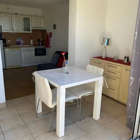Apartment T2 Vue Magnifique Baie A 300m De La Mer